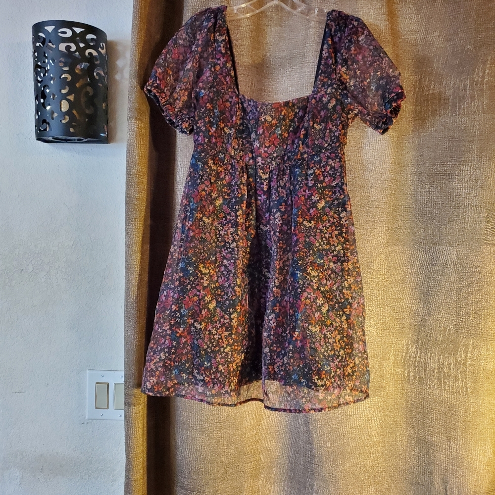 Dress - Picture 2 of 3